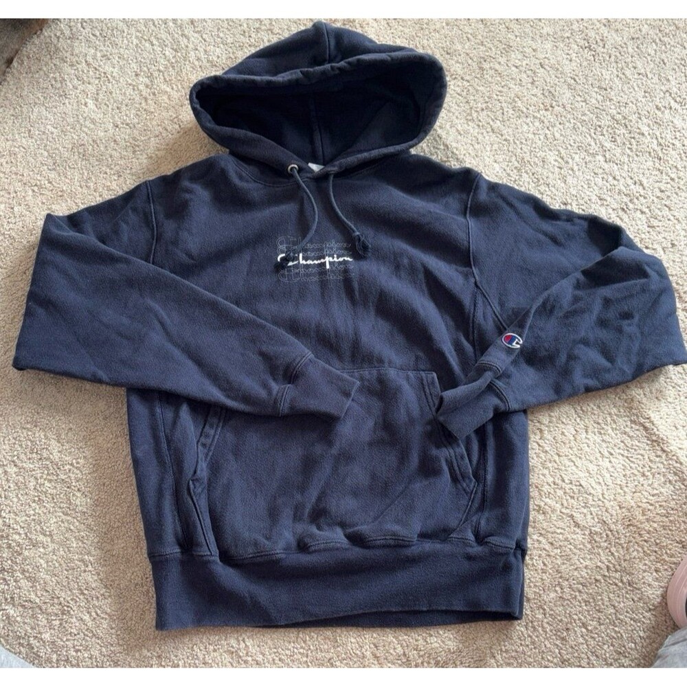 Champion Men's Navy and Black Sweatshirt
